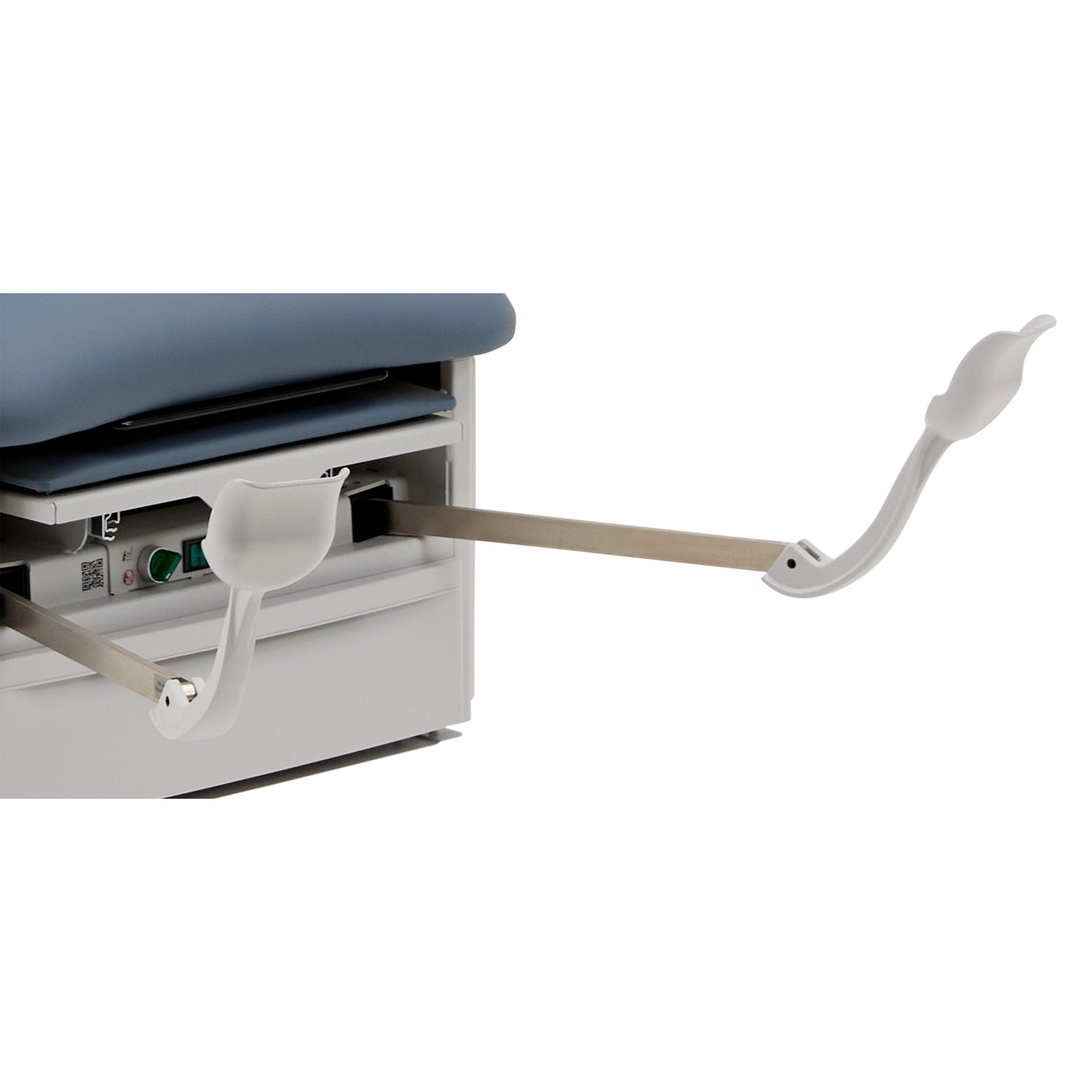 5700PLUS 5800PLUS Stirrups Set of 2 Secondary image