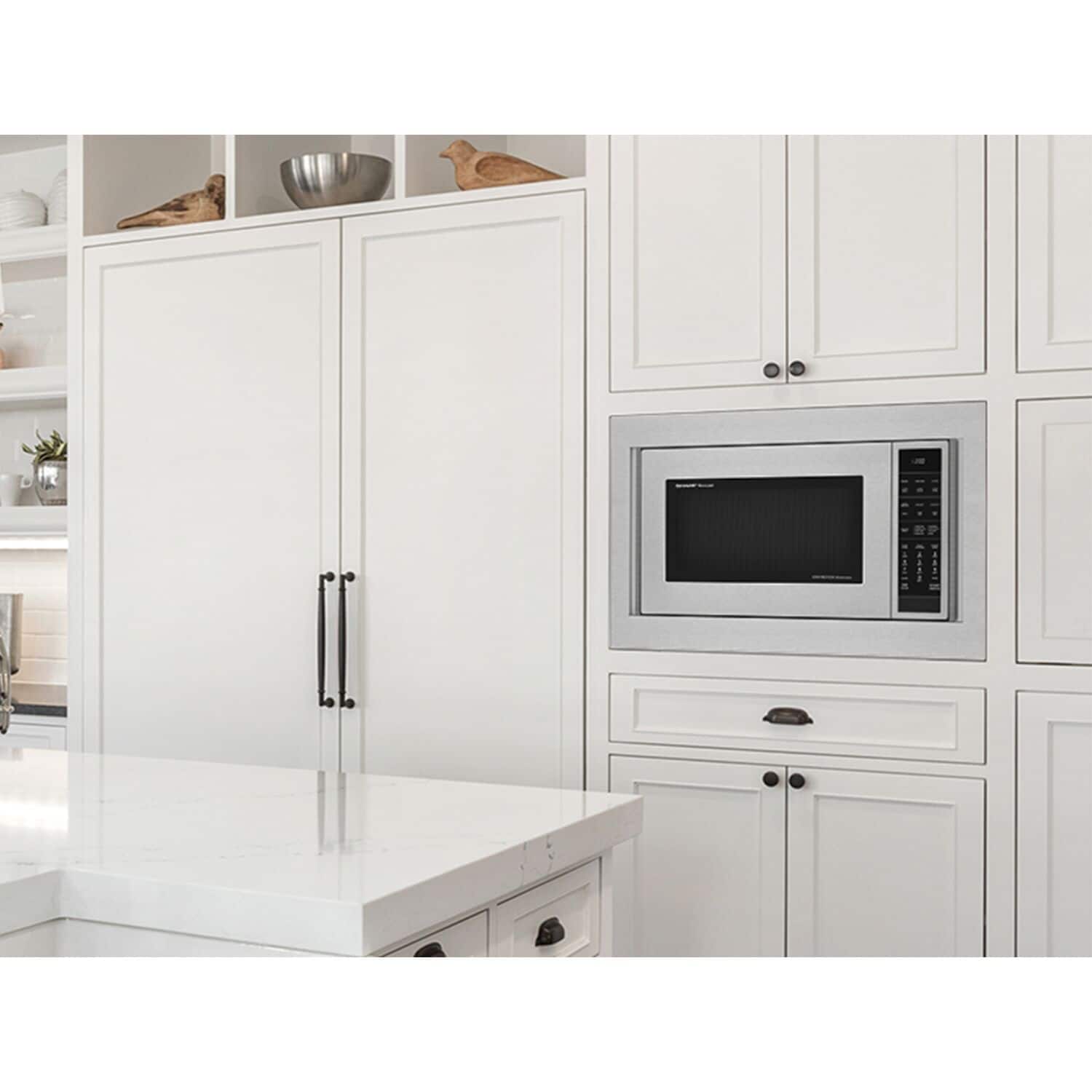 Built-in kit with 30" trim, base, rails, and screws for use with SMBI27 microwave