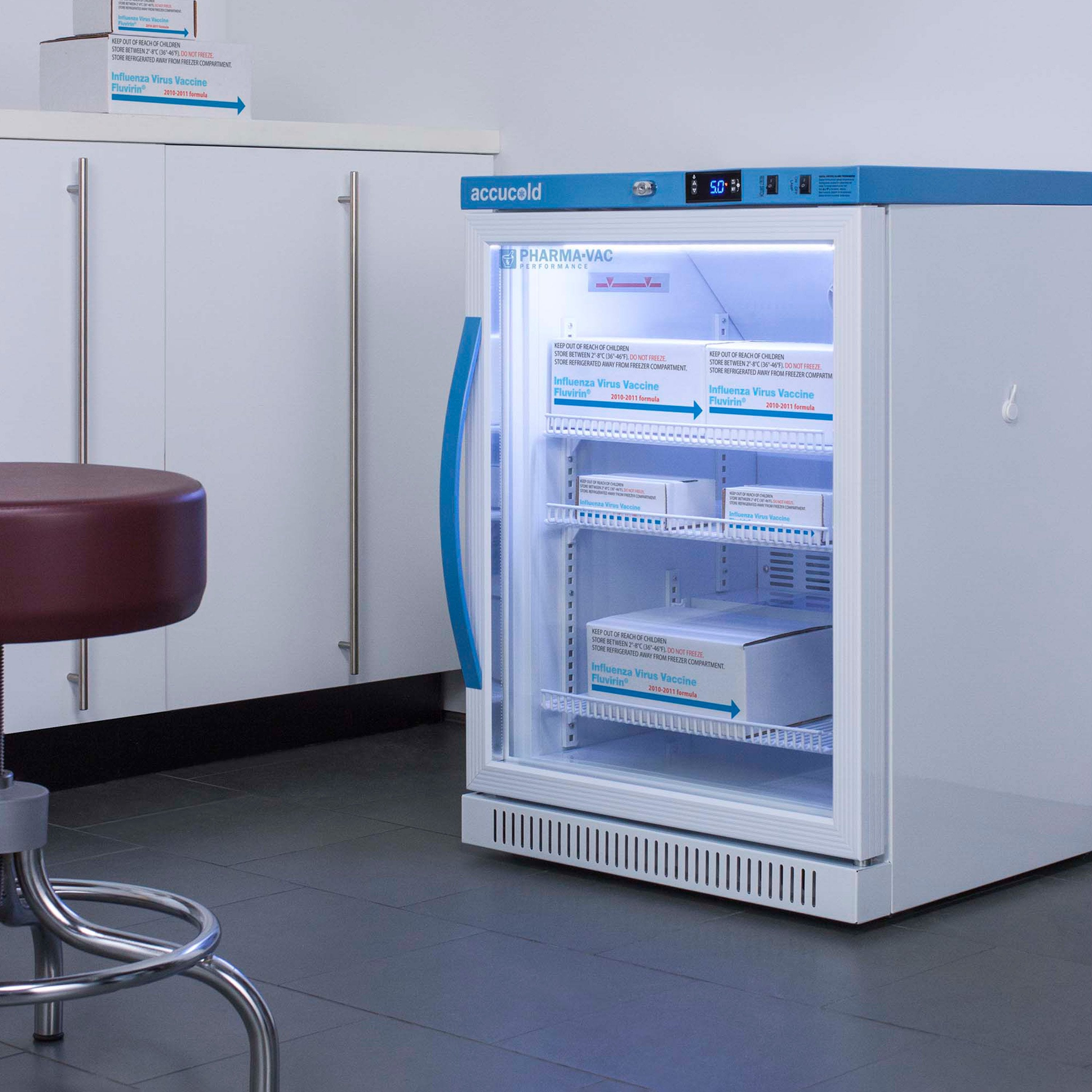 Commercail  or pharmacy refrigerator Main image