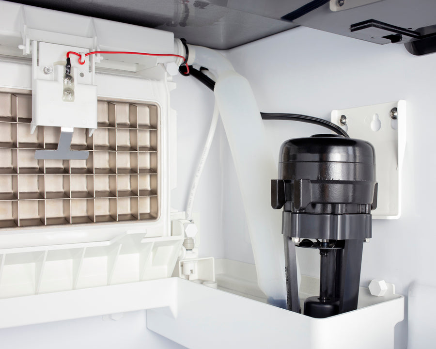 100 lb. Commercial Icemaker - Detail