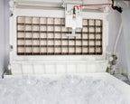 100 lb. Commercial Icemaker - Detail