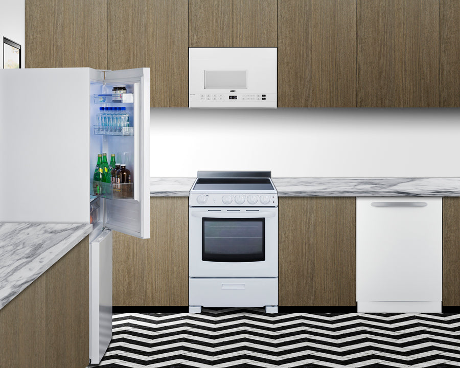 Accucold Bottom mount refrigerator-freezer (Model FFBF121W)