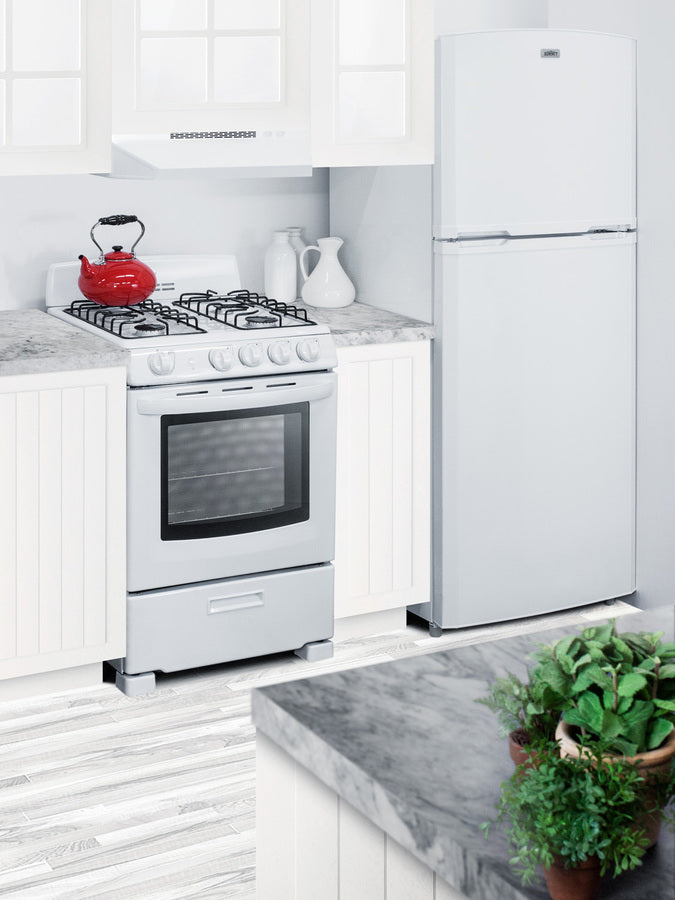 24" Wide Electric Coil Top Range in White Finish with Oven Window
