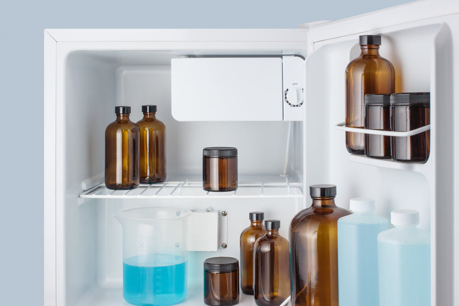 Compact Refrigerator-Freezer (Model S19LWHPLUS2)